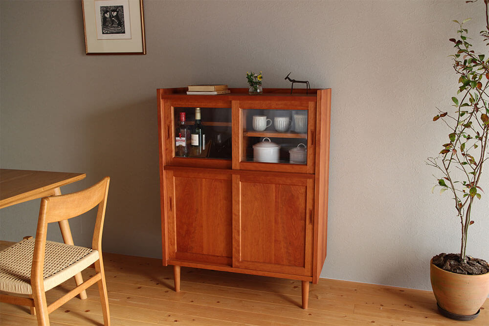 チェリーのカップボード