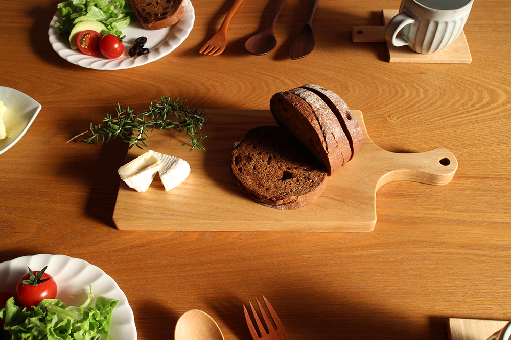 カッティングボード