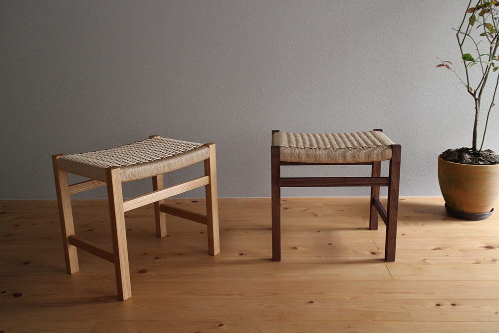 ペーパーコードのスツール