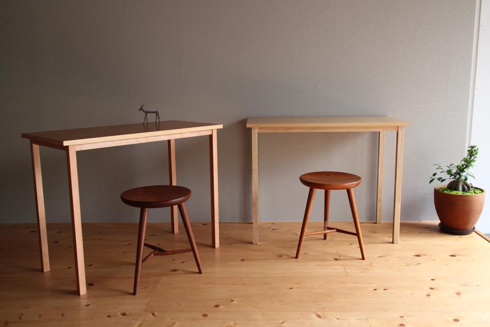 ツインのデスク