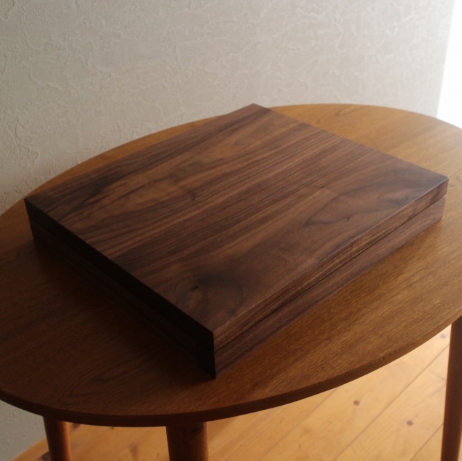 ウォールナットのオーディオ台-2